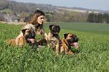 ADULTE ET CHIEN 171